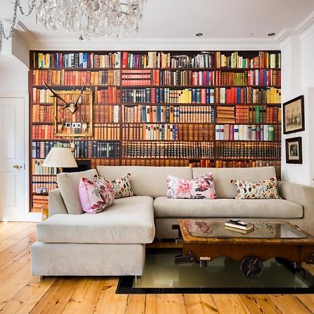 Sherlocks London Bagian luar foto